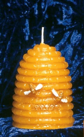 Kerzenform 538 Bienenkorbkerze mit Bienen